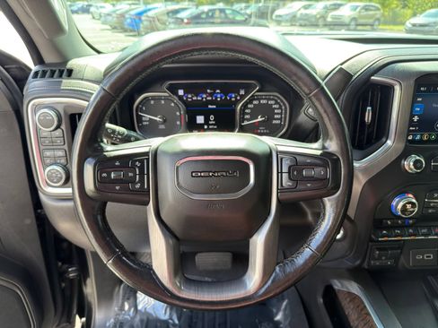 Used 2021 GMC Sierra 1500 Denali w/ Denali Carbonpro Edition AWD/4WD image 16