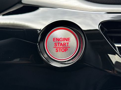 Certified 2025 Acura MDX FWD image 29