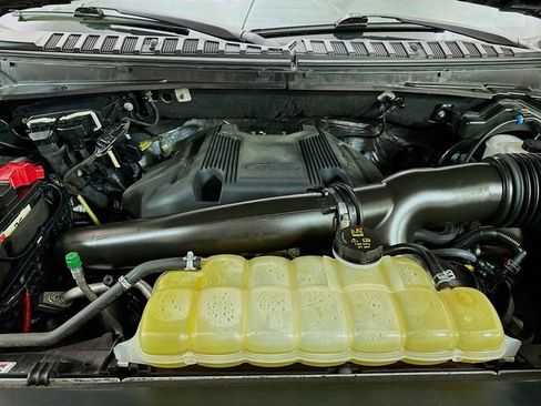 Used 2019 Ford Expedition Platinum image 34