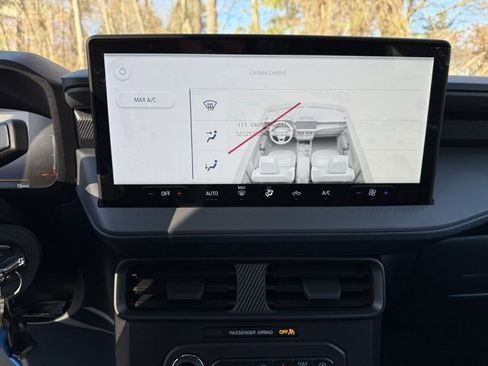 New 2025 Ford Maverick XL w/ Equipment Group 101A image 16