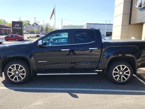 Used 2018 GMC Canyon Denali image 6