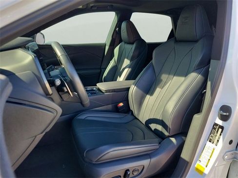Used 2024 Lexus RX 350 F Sport image 9