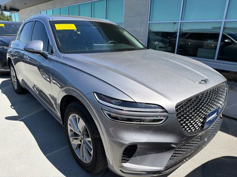 Used 2022 Genesis GV70 2.5T AWD/4WD image 1