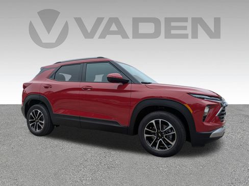 New 2026 Chevrolet TrailBlazer LT FWD image 3