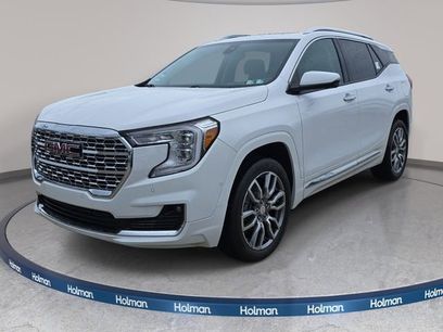 Used 2024 GMC Terrain Denali w/ Denali Premium Package
