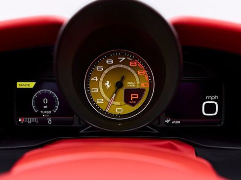 Used 2022 Ferrari F8 Tributo RWD image 64