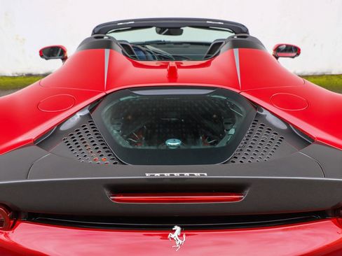Certified 2022 Ferrari SF90 Spider AWD/4WD image 40