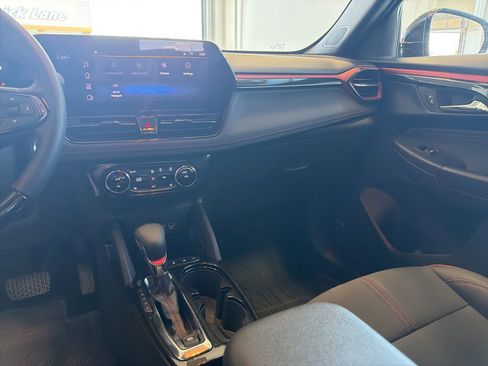 Used 2026 Chevrolet TrailBlazer RS w/ Convenience Package AWD/4WD image 22