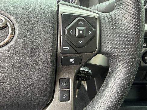 Used 2021 Toyota Tacoma SR5 RWD image 16