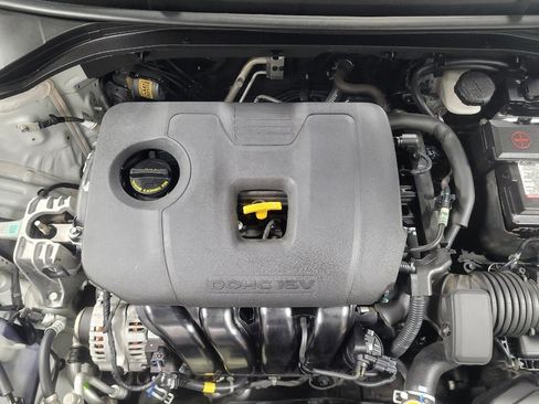 Used 2020 Hyundai Elantra SEL image 30