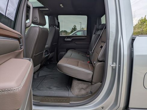 Used 2026 GMC Sierra 2500 Denali w/ Denali Reserve Package image 26