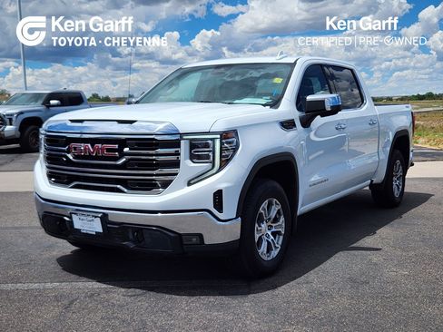 Used 2025 GMC Sierra 1500 SLT AWD/4WD image 1