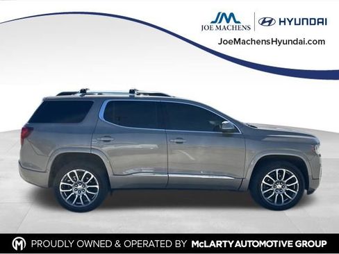 Used 2023 GMC Acadia Denali w/ Denali Technology Package FWD image 3