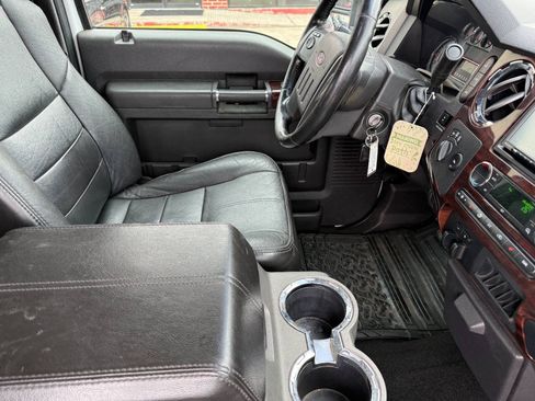 Used 2009 Ford F250 4x4 Crew Cab Super Duty image 10