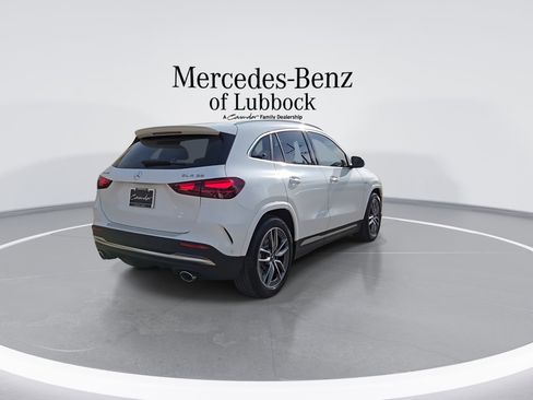 New 2026 Mercedes-Benz GLA 35 AMG 4MATIC image 8