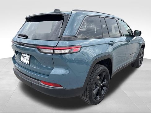 New 2026 Jeep Grand Cherokee Limited AWD/4WD image 4