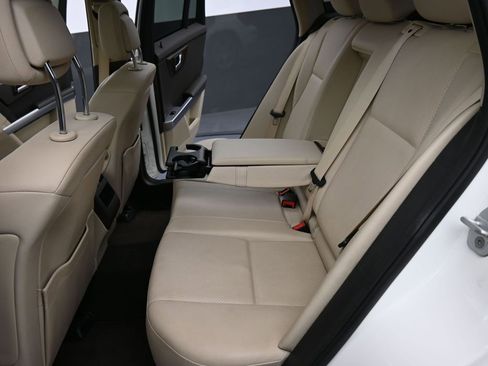 Used 2014 Mercedes-Benz GLK 350 4MATIC image 16