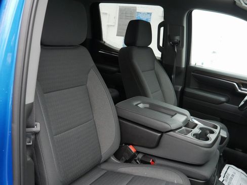 Used 2022 Chevrolet Silverado 1500 LT w/ Z71 Off-Road Package image 22