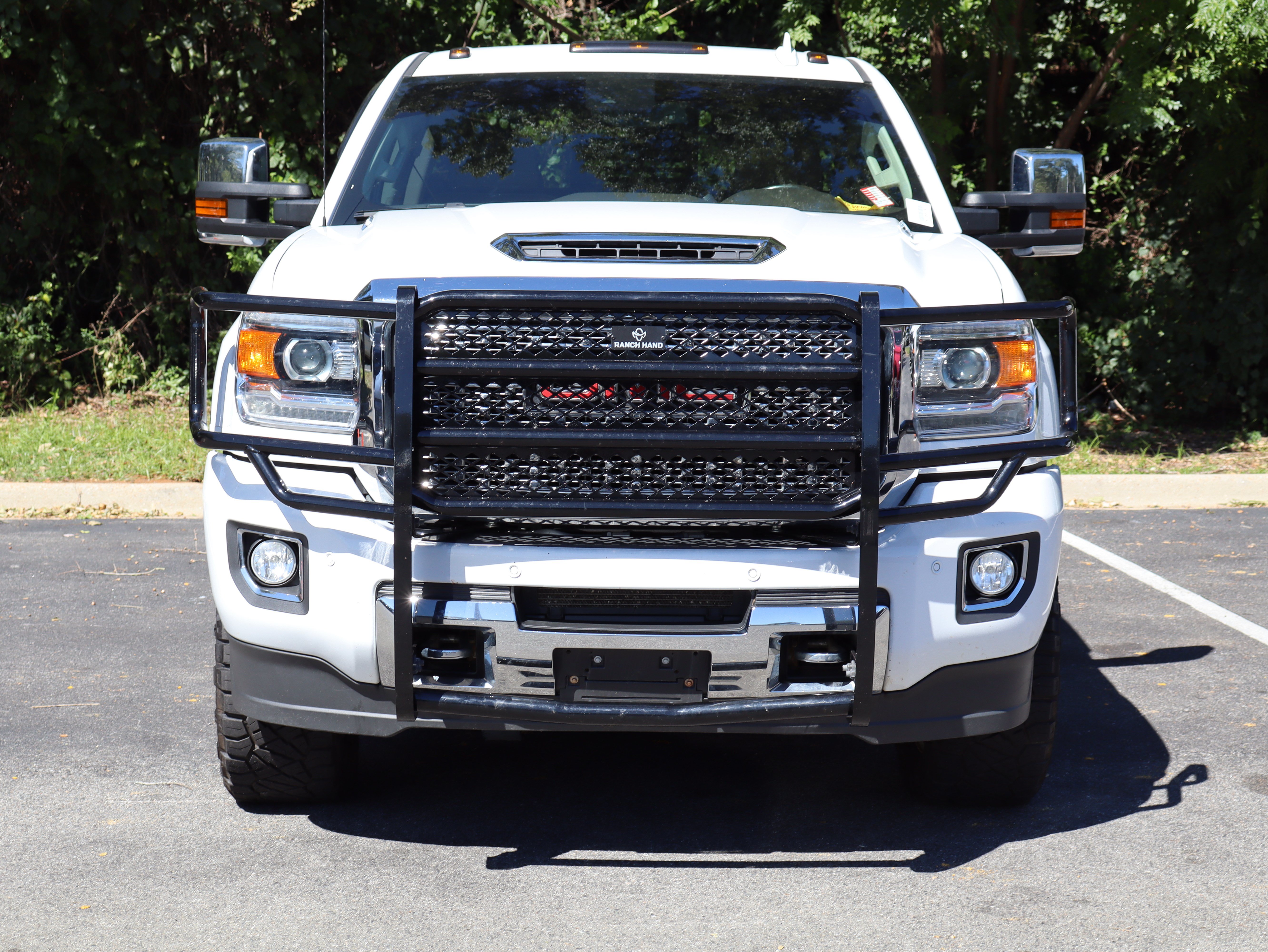Used 2019 GMC Sierra 2500 Denali w/ Duramax Plus Package AWD/4WD image 3