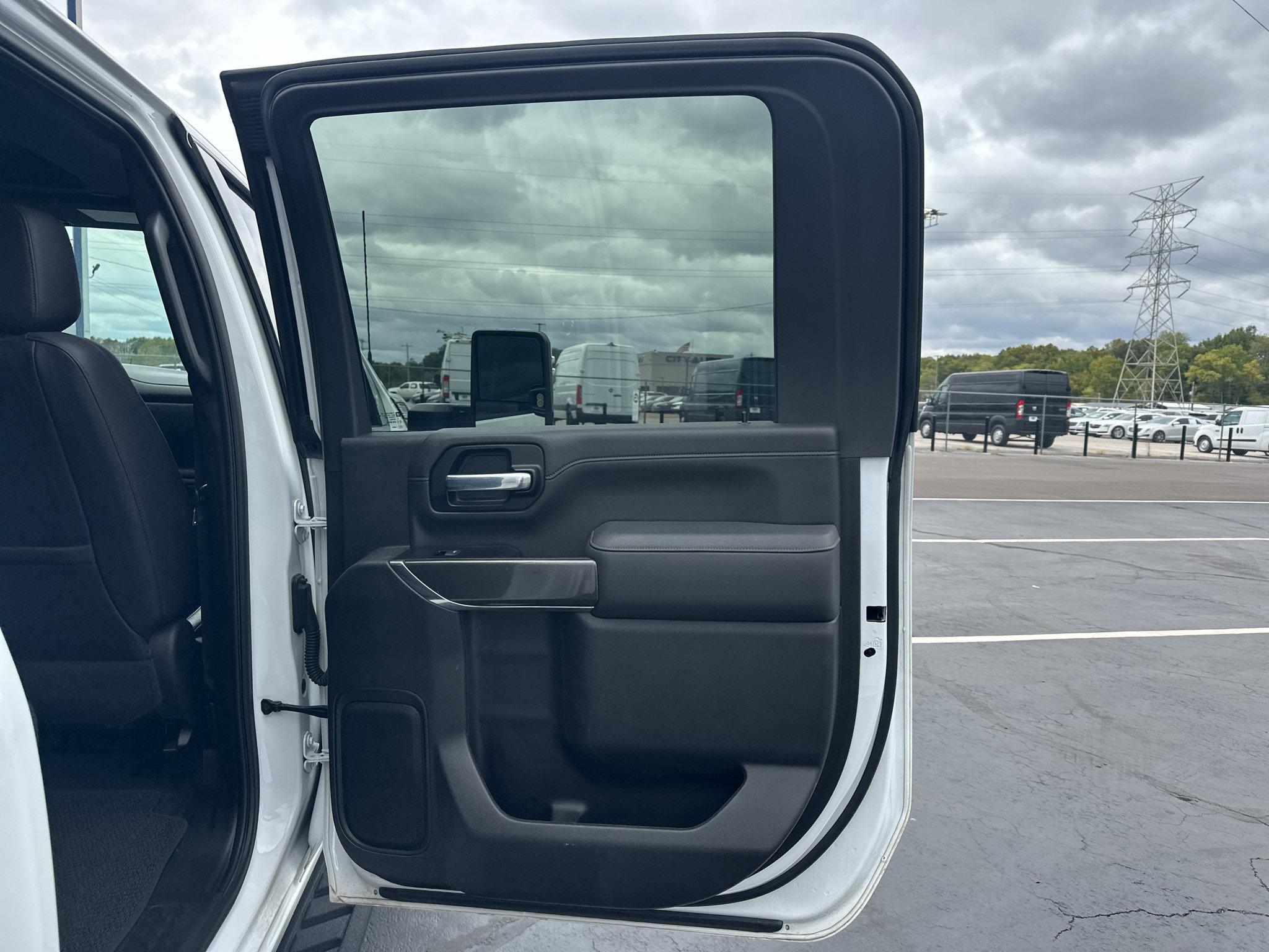 Used 2023 GMC Sierra 2500 AT4 w/ AT4 Premium Plus Package AWD/4WD image 15