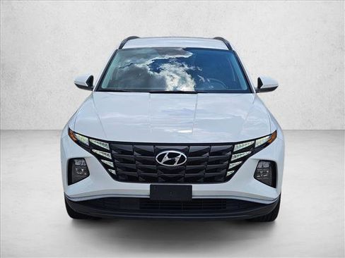 Used 2024 Hyundai Tucson SEL FWD image 2