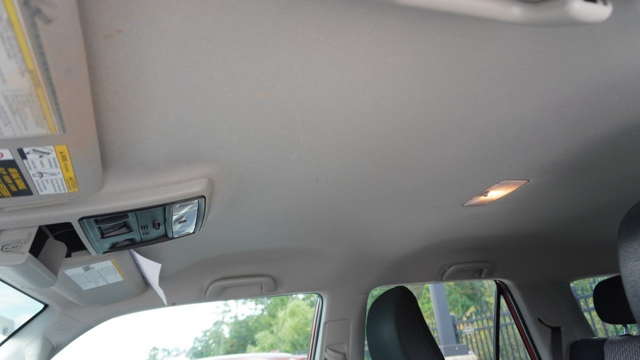 Used 2021 Toyota 4Runner SR5 AWD/4WD image 15
