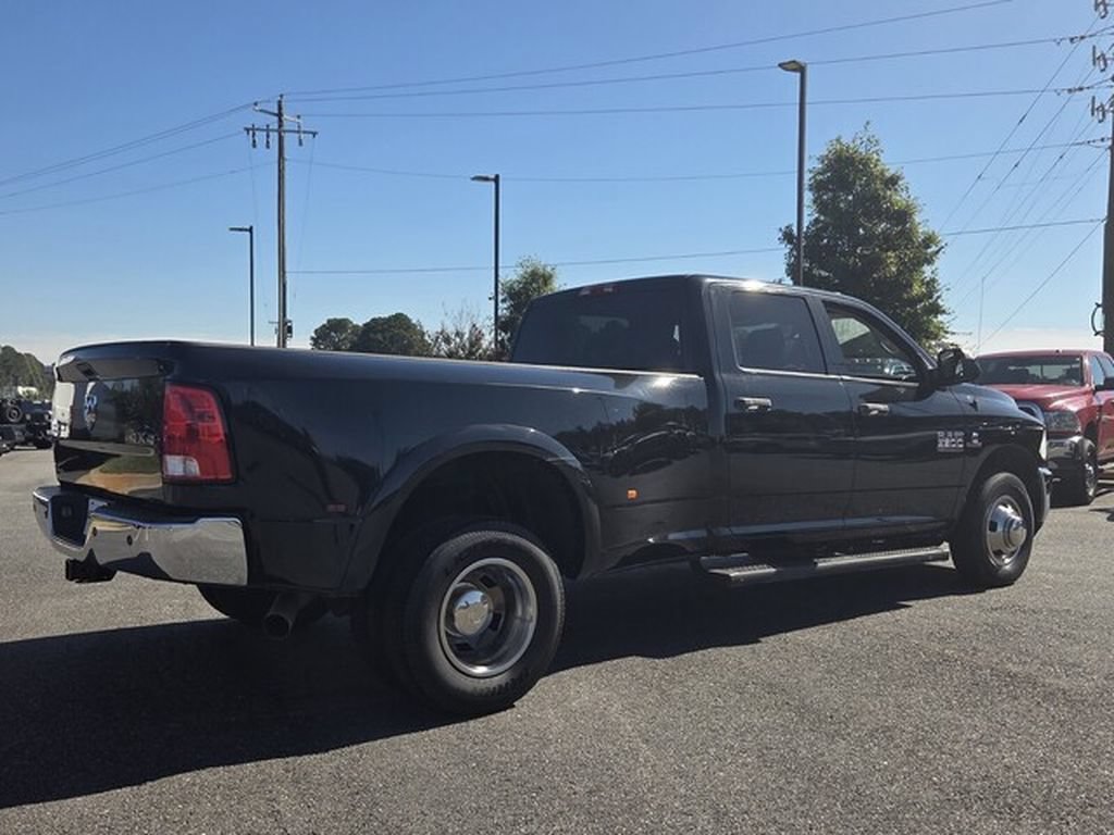 Used 2016 RAM 3500 Tradesman w/ Chrome Appearance Group RWD image 12