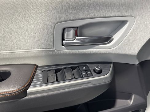 Used 2021 Toyota Sienna XSE image 32