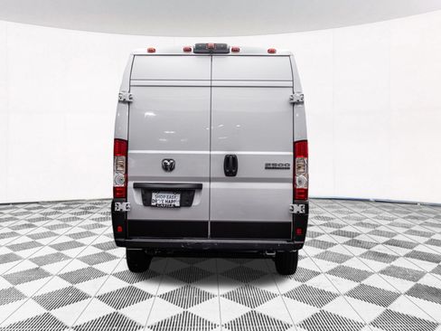 Used 2023 RAM ProMaster 2500 FWD image 10
