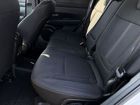 Certified 2025 Hyundai Tucson SEL FWD image 9