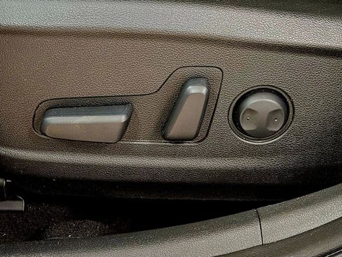 Used 2020 Hyundai Kona Ultimate image 16