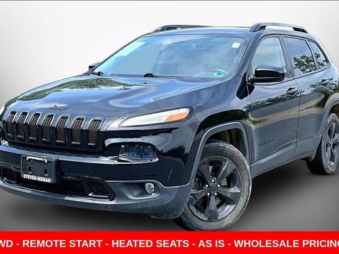 Used 2018 Jeep Cherokee Latitude w/ Altitude Package AWD/4WD image 3