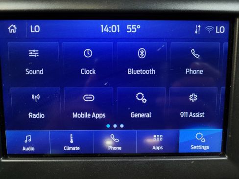 Used 2020 Ford Fusion SE FWD image 25