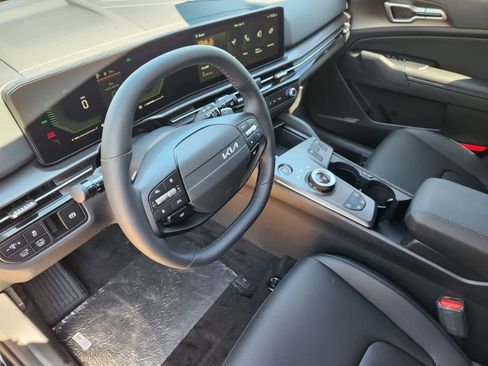 New 2026 Kia Sportage EX AWD/4WD image 2