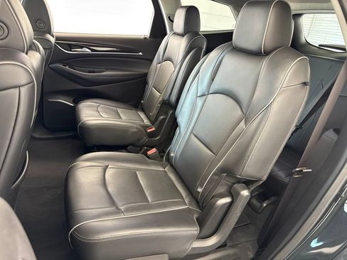 Used 2021 Buick Enclave Avenir w/ Avenir Technology Package AWD/4WD image 39