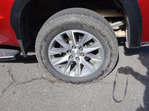 Used 2021 Chevrolet Silverado 1500 High Country image 41