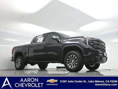 Used 2022 GMC Sierra 1500 AT4 w/ AT4 Premium Package AWD/4WD image 2