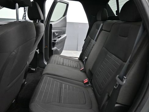 Used 2022 Hyundai Santa Cruz SEL Premium image 14