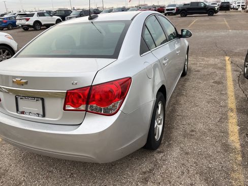 Used 2016 Chevrolet Cruze LT image 16