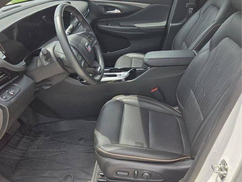 Used 2025 Buick Envista Avenir FWD image 10