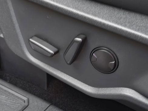 Used 2025 Ford Bronco Outer Banks image 13