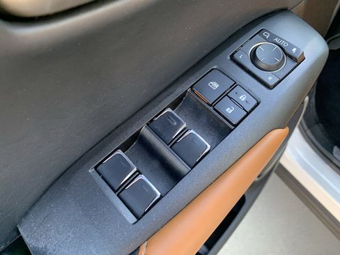 Used 2021 Lexus NX 300 FWD w/ Accessory Package 2 image 15