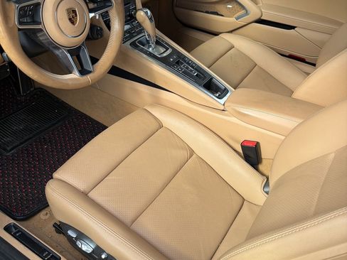 Used 2017 Porsche 911 Carrera image 4