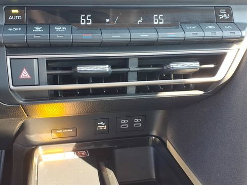 Used 2025 Toyota Camry LE FWD image 14