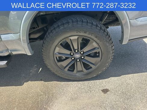 Used 2019 Ford F150 Lariat w/ Equipment Group 502A Luxury AWD/4WD image 9