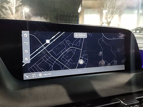 Used 2025 Genesis G90 3.5T image 17