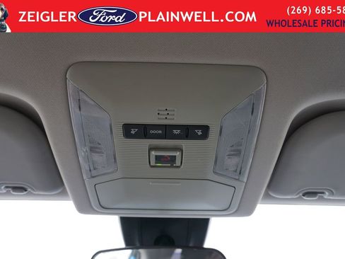 Used 2021 Toyota RAV4 LE image 28