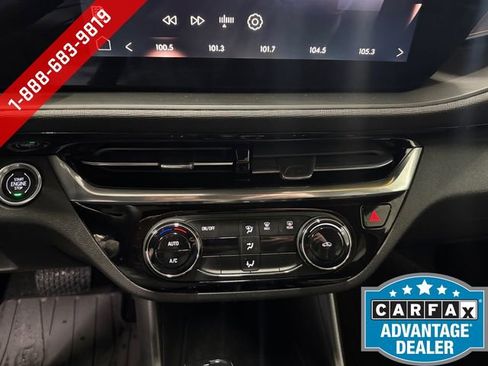 Certified 2024 Buick Envista Sport Touring FWD image 4