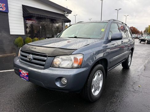 Used 2005 Toyota Highlander Limited image 2
