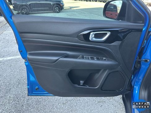 Used 2022 Jeep Compass Trailhawk image 58